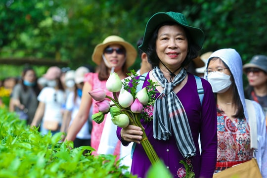Tháng Năm này có hẹn với quê chung