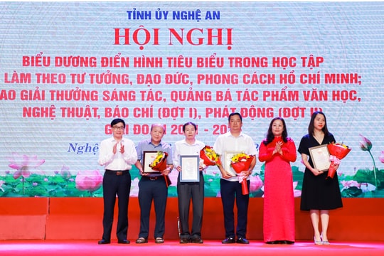 Nghệ An tuyên dương điển hình tiên tiến học tập và làm theo tư tưởng, đạo đức, phong cách Hồ Chí Minh