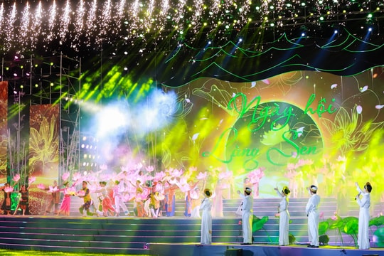 Chương trình nghệ thuật đặc biệt bế mạc Lễ hội Làng Sen năm 2023