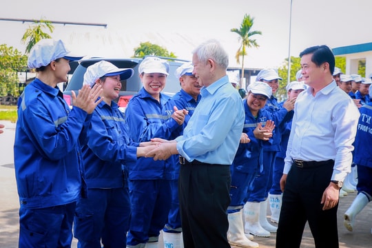 Nguyên Chủ tịch nước Nguyễn Minh Triết chia sẻ 'khâm phục và tự hào' sau 3 lần đến thăm chuỗi dự án nông nghiệp ứng dụng công nghệ cao tại Nghệ An