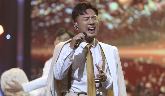 Quán quân 'Trời sinh một cặp' 2023: Chờ 16 năm mới được hát trên sân khấu lớn