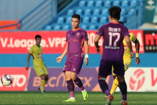 Kết quả Hà Nội FC 1-1 SHB Đà Nẵng: Thủ hòa đáng tiếc; Tiến Linh mất vị thế độc tôn ở B.Bình Dương 