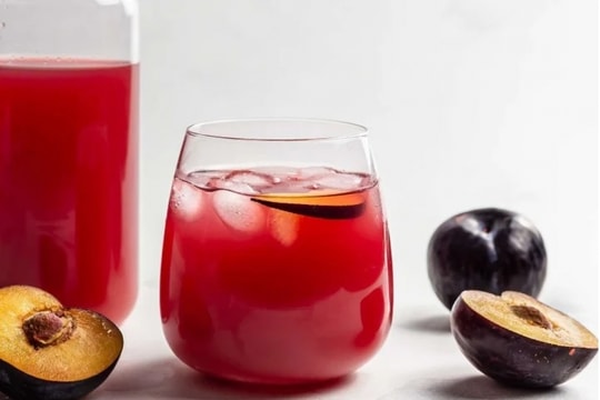 Mận đang chín rộ cực ngon, ăn hàng ngày có nóng không?