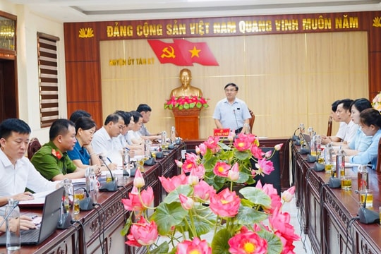 Giám sát thực hiện Nghị quyết Đại hội Đảng các cấp đối với Ban Thường vụ Huyện ủy Tân Kỳ