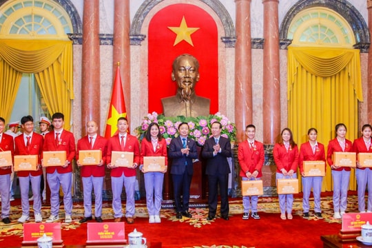 Vận động viên Nghệ An vinh dự nhận Huân chương Lao động hạng Ba vì đạt thành tích xuất sắc tại SEA Games 32