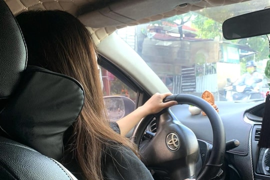 4 mẹo giảm đau lưng khi lái xe