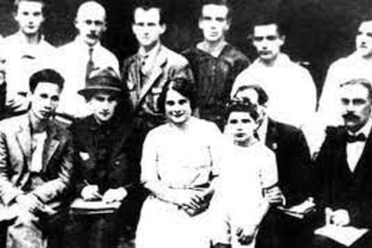 Tròn 100 năm Bác Hồ đến với quê hương của Cách mạng xã hội chủ nghĩa Tháng Mười Nga