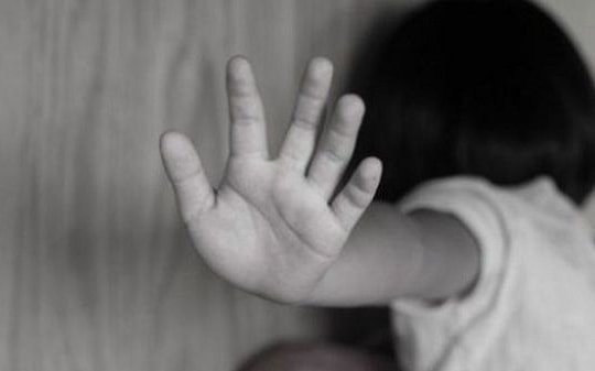 Truy tố bị can U90 xâm hại bé gái còn nói 'xin lỗi, lần sau không thế nữa'