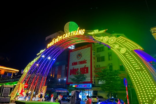 Đêm nhạc trữ tình tại phố đêm Cao Thắng