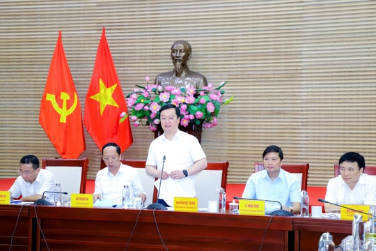 Chủ tịch UBND tỉnh: Cố gắng tìm ra dư địa phát triển trong tình hình khó khăn chung 