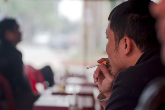 Triển khai quy định về thực hiện địa điểm cấm hút thuốc lá