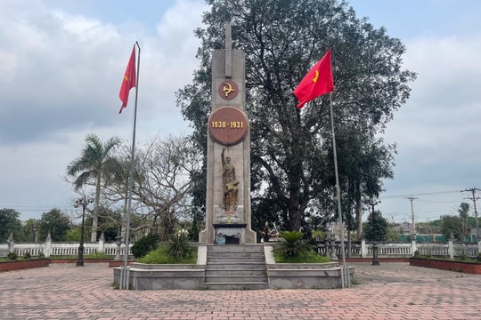 Câu chuyện buồn dưới chân thành Kẻ Dền