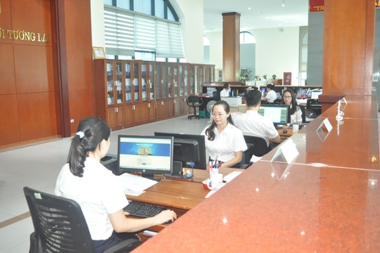 Kho bạc Nhà nước Nghệ An thanh toán tự động tiền điện thoại, internet, điện, nước