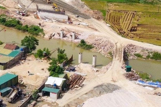 UBND huyện Hưng Nguyên tháo 'điểm nghẽn' dự án cao tốc Bắc - Nam đi qua xã Hưng Đạo 