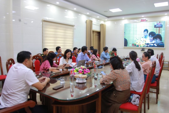 Bồi dưỡng kiến thức về công tác xây dựng Đảng cho phóng viên, biên tập viên