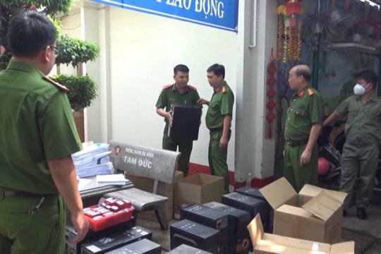 Tạm giữ 5 bác sĩ và nhiều đối tượng mua bán giấy tờ để trục lợi bảo hiểm