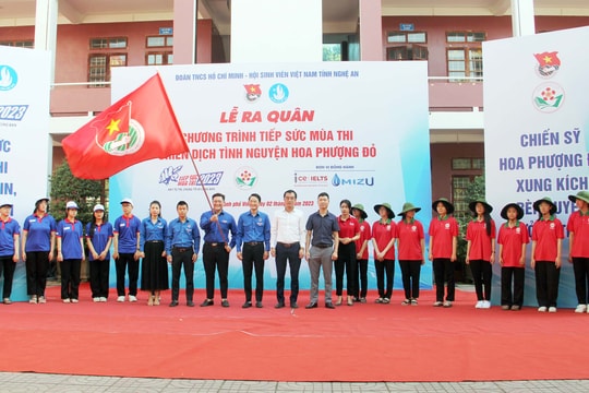 Tuổi trẻ Nghệ An ra quân chương trình Tiếp sức mùa thi và chiến dịch Hoa phượng đỏ năm 2023