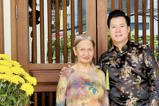 Điều ít biết về người phụ nữ được Quang Dũng báo hiếu cả biệt thự 400 tỷ đồng