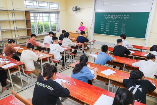 Giáo viên Nghệ An nhận định: Không có nhiều thí sinh đạt điểm giỏi môn Ngữ Văn 