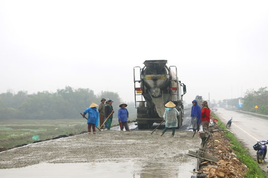Phát hiện sớm vi phạm, lấy phòng ngừa là chính trong quản lý đê cấp III trở lên
