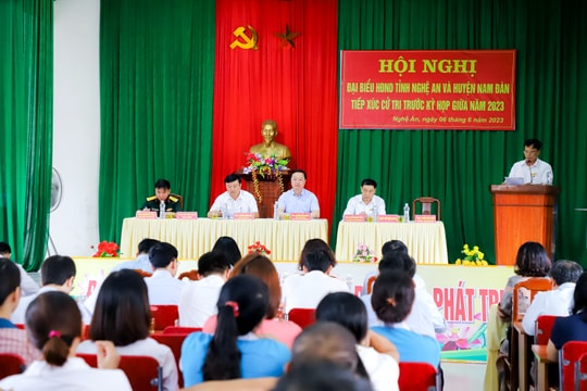 Chủ tịch UBND tỉnh Nguyễn Đức Trung tiếp xúc cử tri xã Nam Nghĩa, huyện Nam Đàn