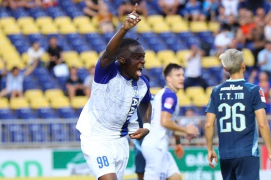 Nhìn lại chiến thắng trận đầu cầm quân của HLV Phan Như Thuật