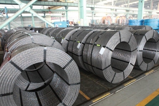 Xăng dầu thế giới tăng; cổ phiếu ngành thép tăng mạnh; các nông sản chủ lực giá tăng, giảm không đáng kể