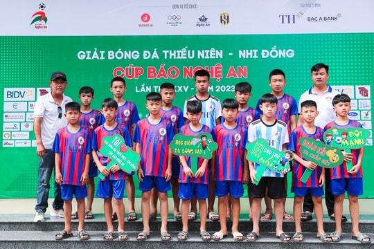 TRỰC TIẾP: Trận đấu Thiếu niên Thị xã Cửa Lò gặp Thiếu niên Đô Lương