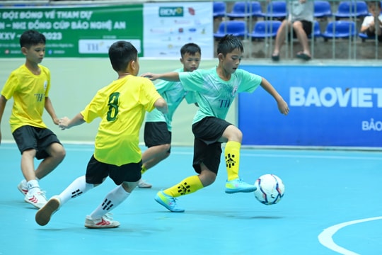 Nhi đồng Nam Đàn thắng áp đảo Nhi đồng Nghĩa Đàn