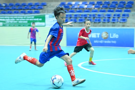 Nhi đồng Hưng Nguyên giành thắng lợi áp đảo trước Nhi đồng Con Cuông