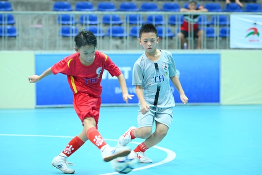 Highlight Nhi đồng Cửa Lò (đỏ) - Nhi đồng Quỳ Châu (trắng): 1-1