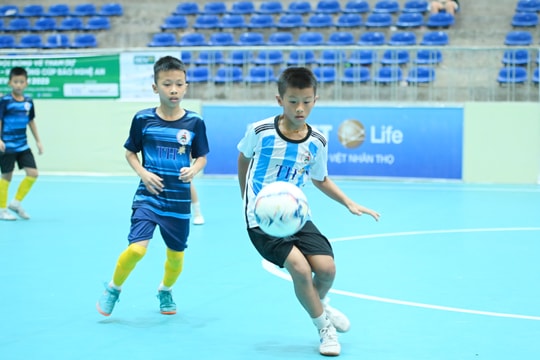 Trực tiếp Giải Bóng đá TN-NĐ Cúp Báo Nghệ An: Nhi đồng TP. Vinh - Nhi đồng Quỳ Hợp