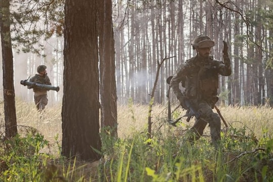 Lính Ukraine kể về 'bức tường thép' Nga khi phản công