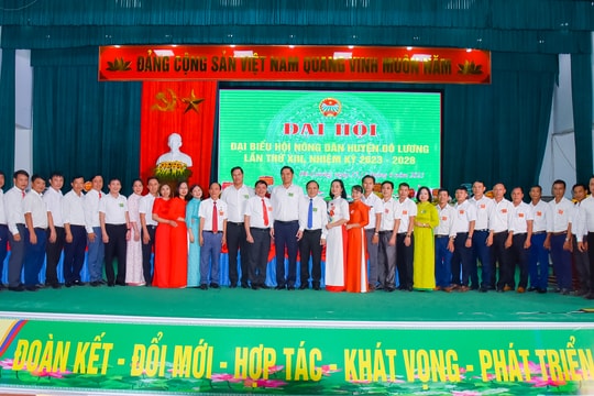 Phó Bí thư Tỉnh ủy Hoàng Nghĩa Hiếu dự Đại hội Đại biểu Hội Nông dân huyện Đô Lương 