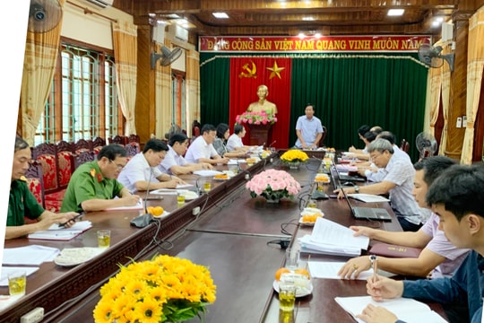 Trưởng ban Tổ chức Tỉnh ủy Lê Đức Cường làm việc với Huyện ủy Nam Đàn 