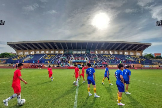 Trực tiếp Chung kết Giải Bóng đá TN-NĐ Cúp Báo Nghệ An: TN TP Vinh - TN Quỳnh Lưu