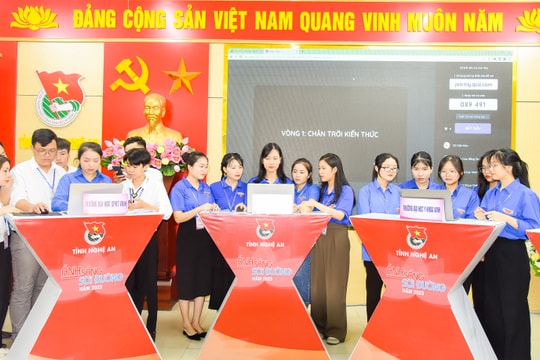 Tuổi trẻ các trường cao đẳng, đại học ở Nghệ An hào hứng với cuộc thi Olympic khoa học Mác Lênin và tư tưởng Hồ Chí Minh