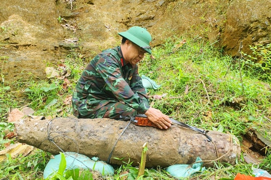 Hủy nổ thành công quả bom còn nguyên kíp sót lại sau chiến tranh 