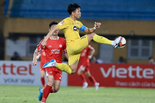 Sôi động thị trường chuyển nhượng giữa mùa V.League 2023