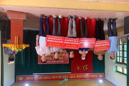 Ban Tổ chức Tỉnh ủy hỗ trợ xây dựng nhà ở cho hộ nghèo tại huyện Quỳ Châu