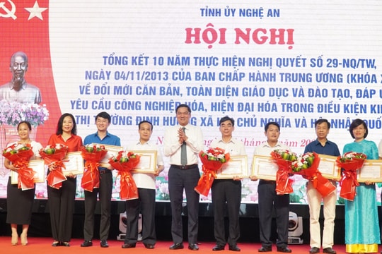 Nghệ An tổng kết 10 năm thực hiện Nghị quyết số 29 về đổi mới căn bản, toàn diện giáo dục và đào tạo
