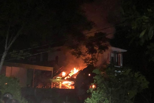 Hỏa hoạn thiêu rụi chuồng bò trong đêm ở Thanh Chương