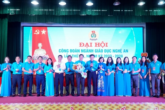 15 đại biểu được bầu vào Ban Chấp hành Công đoàn ngành Giáo dục Nghệ An