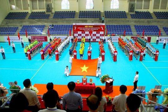 Khai mạc Hội thao chào mừng 5 năm thành lập Agribank chi nhánh Nam Nghệ An