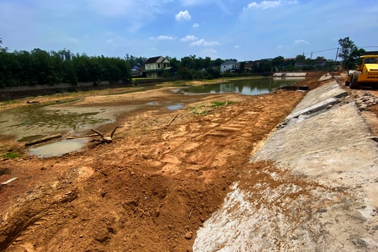 Mực nước nhiều hồ, đập tại Nghệ An chạm ngưỡng báo động