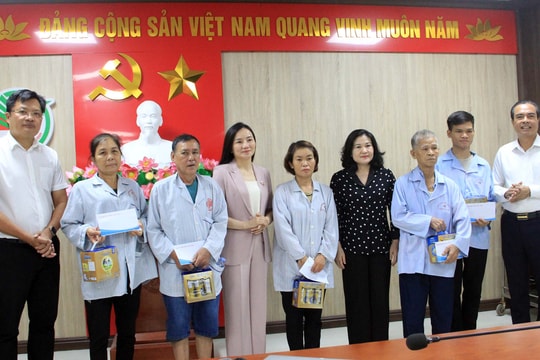 Tiếp sức cho bệnh nhân chạy thận tại Nghệ An