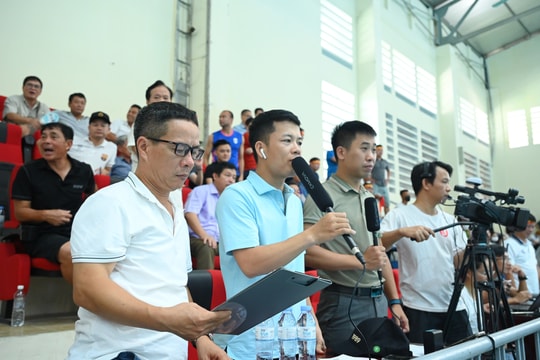 Ấn tượng với đội ngũ phóng viên tác nghiệp tại Giải Bóng đá Thiếu niên - Nhi đồng Cúp Báo Nghệ An năm 2023