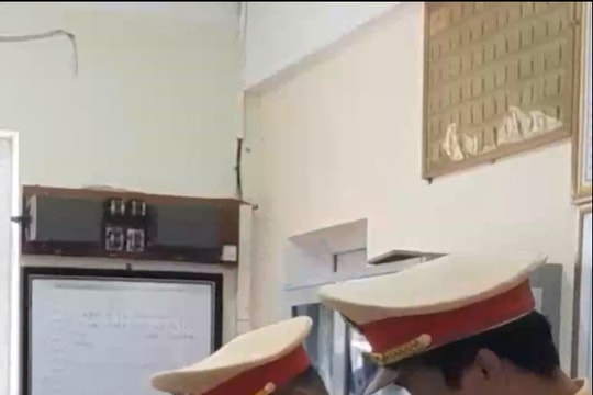 Nhiều lái tàu, nhân viên đường sắt ở Nghệ An bị kiểm tra nồng độ cồn đột xuất