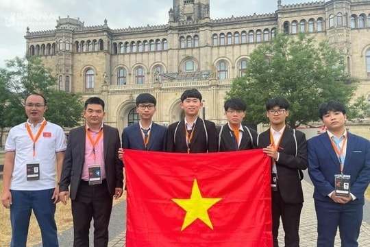 Nam sinh Nghệ An giành Huy chương Vàng Olympic Vật lý châu Âu