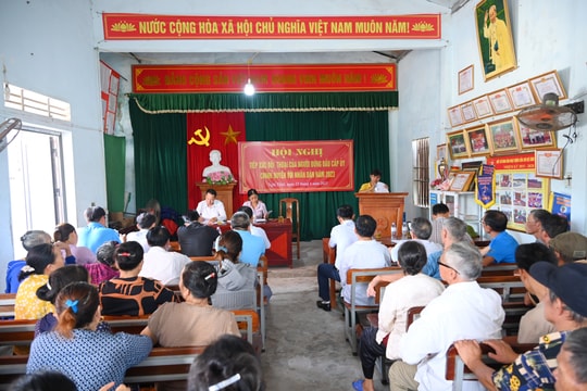 Cấp ủy, chính quyền xã Nghi Thiết (Nghi Lộc) đối thoại với người dân về các vấn đề tái định cư, môi trường 
